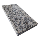 Parapet z granitu Crema Julia Poler szerokość 40cm grubość 2cm